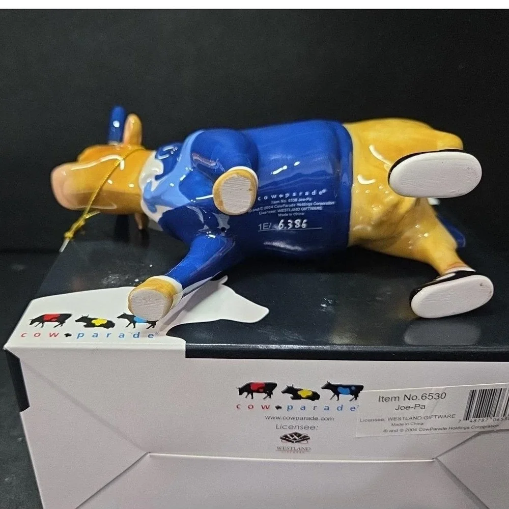 Cow Parade Joe-pa Figurine,‎ Westland Giftware, Collectible #6530, Box/Tag